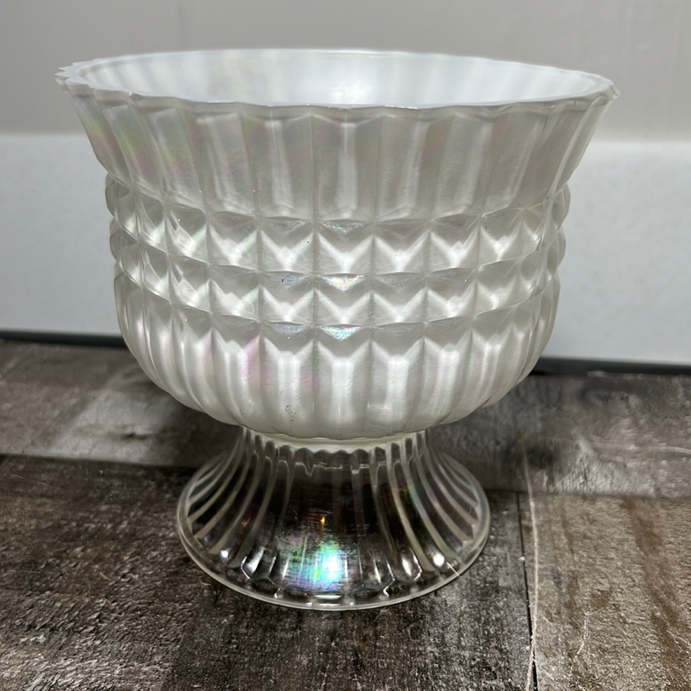 Vintage FTDA 1986 Glass on Frosted Glass Pedestal Dish With a Stacked Cubes Look